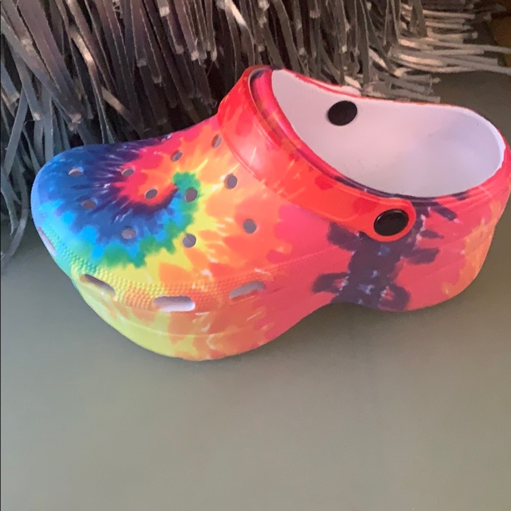 Platform Tie Dye Crocs Size 6